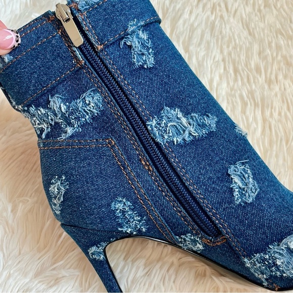 Nine West NWOB Denim & Jeweled High Heeled Stiletto Pointed Toe Bootie Size 7 - Picture 5 of 14